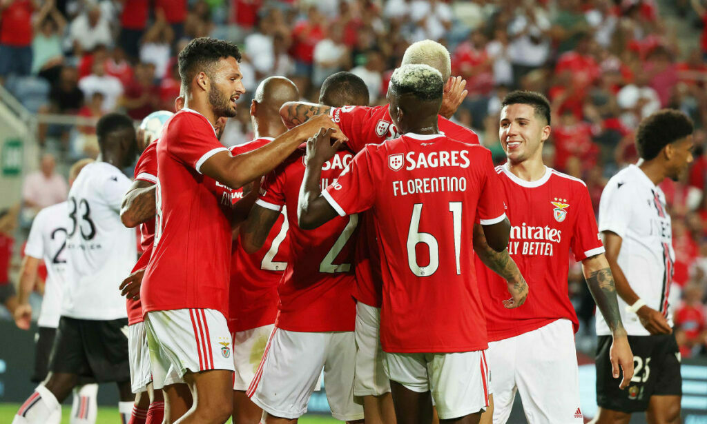 Benfica có được sức mạnh vượt trội hơn nhiều so với Midtjylland