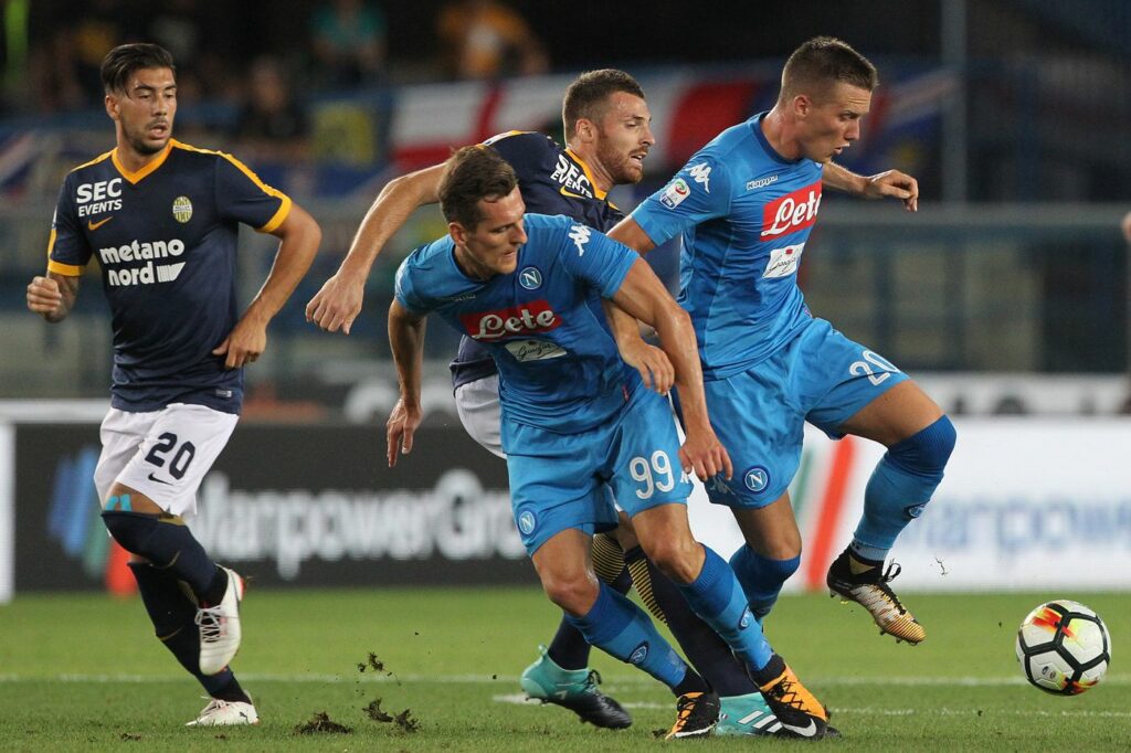 Hellas Verona gặp khó trước Napoli trong trận ra quân