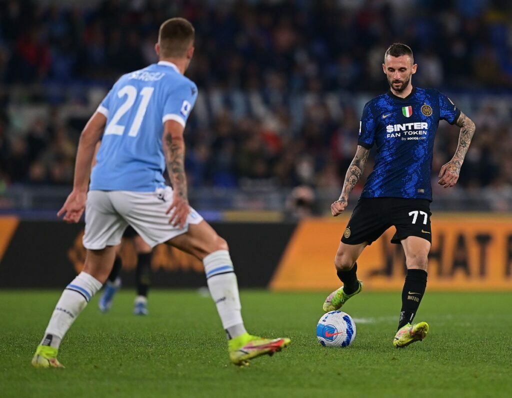 Dù gặp khó nhưng Inter Milan vẫn được đánh giá cao trên sân của Lazio