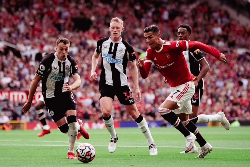 Manchester United rất thành công trước Newcastle trên sân nhà